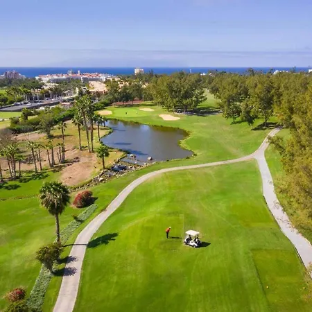 Luxury Borinquen With Parking And Swimming Pool * بلايا ذي لاس أميريكاس