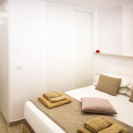 Luxury Borinquen With Parking And Swimming Pool *